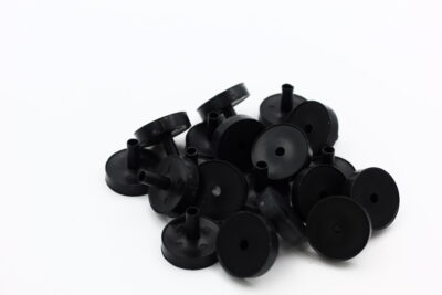 Illbruck Glasleisten-Clips, verpackt zu 100 Stück.