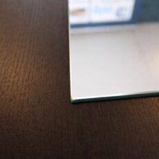 flaches Poly, geschliffener Spiegel, close-up