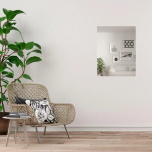 Designspiegel in einem Wohnzimmer