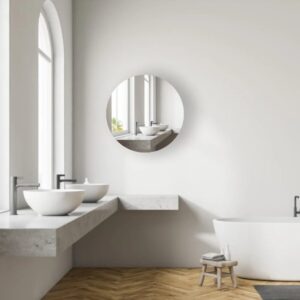 Moderner Spiegel in einem Badezimmer