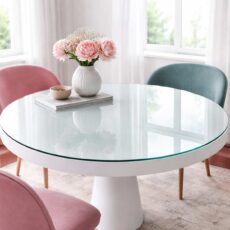 Runder Tisch mit runder Glasplatte als Esstisch